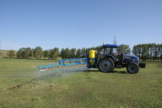 Pulverizador de pluma para tractor de alta capacidad PQL22/3000, 3000 L